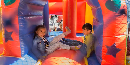 Springkussen Elfstedentocht in Sneek — familie-kids in Sneek
