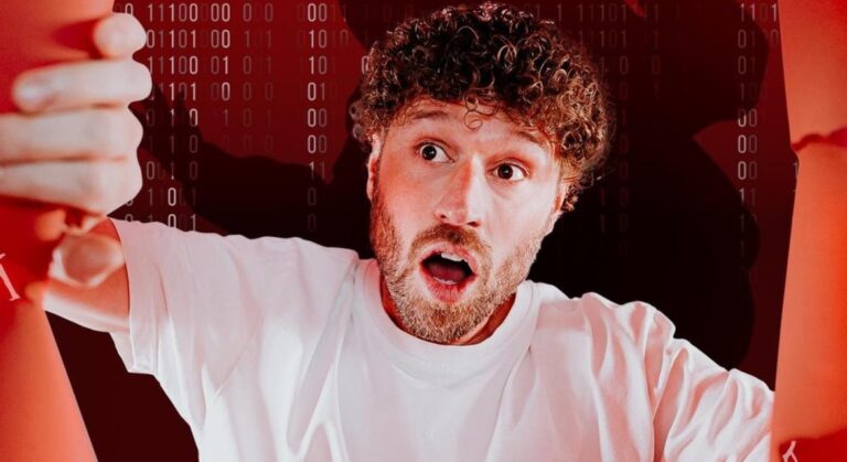 Meester Jesper kraakt de code — theater in Sneek